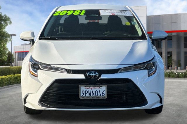 Used 2023 Toyota Corolla LE FWD image 11