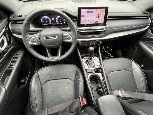 Used 2023 Jeep Compass High Altitude w/ Driver Assist Group I AWD/4WD image 11
