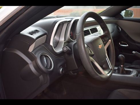 Used 2015 Chevrolet Camaro LS RWD image 12