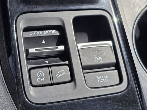 Used 2023 Honda Pilot EX-L image 11