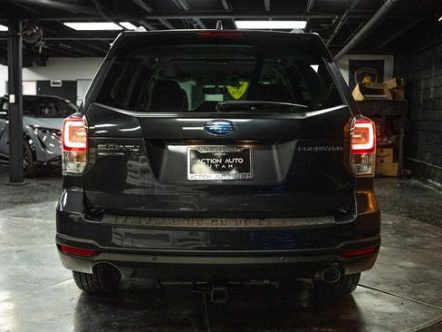 Used 2018 Subaru Forester 2.5i Limited image 6