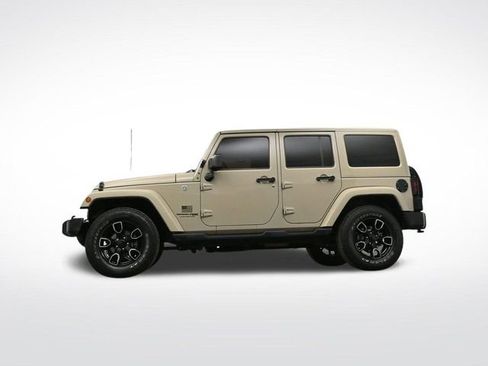 Used 2018 Jeep Wrangler Unlimited Altitude image 31