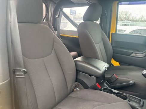 Used 2015 Jeep Wrangler Sport w/ Connectivity Group image 10