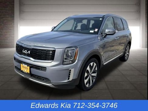 Used 2022 Kia Telluride S image 8