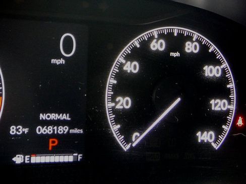 Used 2023 Honda HR-V LX image 35