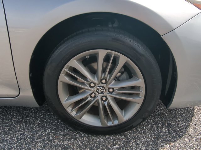 Used 2017 Toyota Camry SE FWD image 11