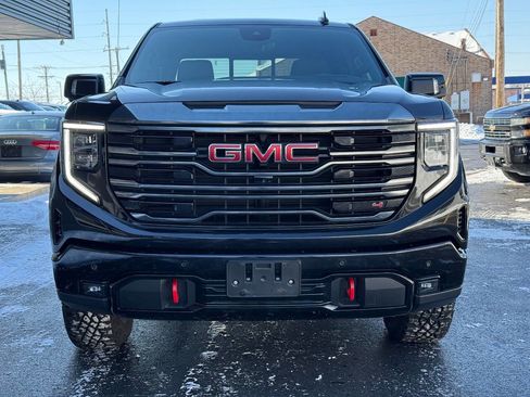 Used 2024 GMC Sierra 1500 AT4 w/ Technology Package image 2