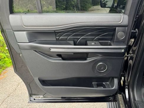 Used 2019 Ford Expedition Max Platinum AWD/4WD image 11