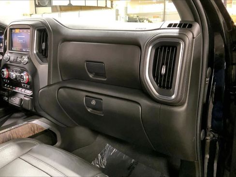 Used 2023 GMC Sierra 3500 Denali w/ Denali Ultimate Package image 18