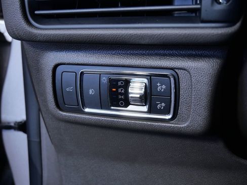 Used 2020 Lincoln Corsair Reserve w/ Equipment Group 201A image 25