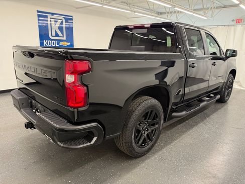 Used 2024 Chevrolet Silverado 1500 RST w/ Convenience Package II AWD/4WD image 2