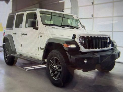 Used 2024 Jeep Wrangler Unlimited Sport AWD/4WD image 1