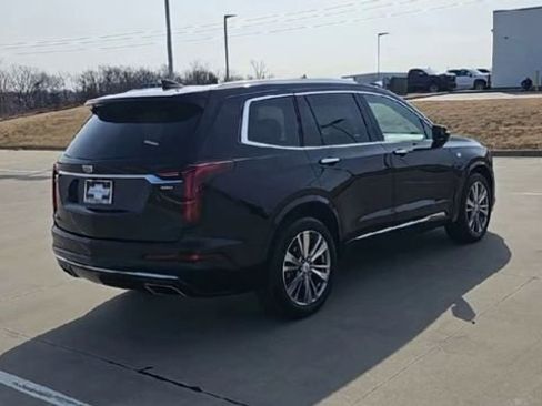 Used 2024 Cadillac XT6 Premium Luxury AWD/4WD image 8