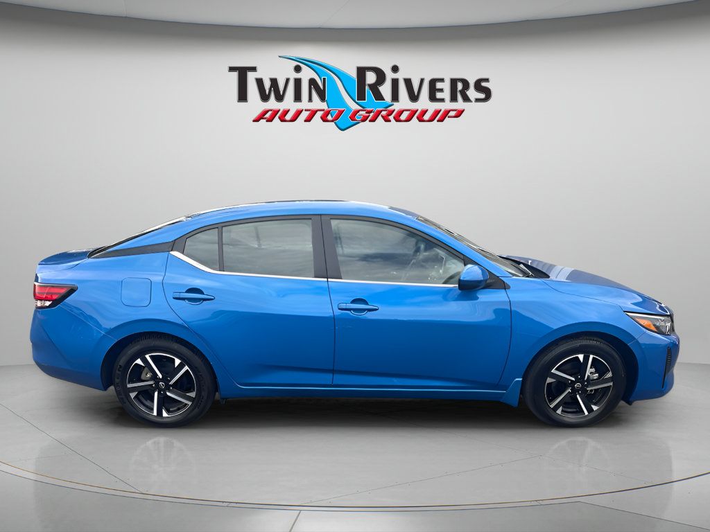 Used 2025 Nissan Sentra SV w/ All-Weather Package FWD image 5