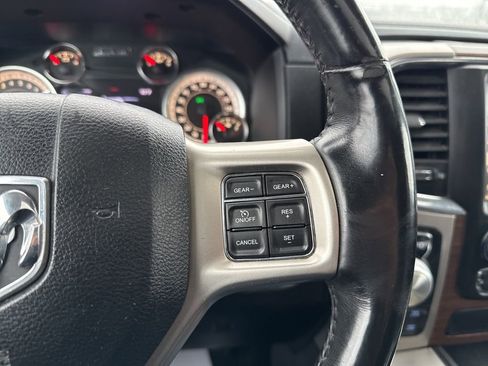 Used 2017 RAM 1500 Laramie w/ Convenience Group AWD/4WD image 33
