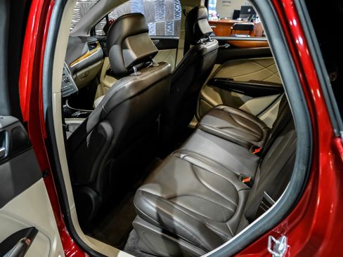 Used 2017 Lincoln MKC Select w/ Select Plus Package image 40