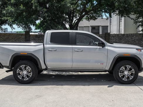Used 2023 GMC Canyon AT4 w/ Canyon Safety Plus Package AWD/4WD image 14