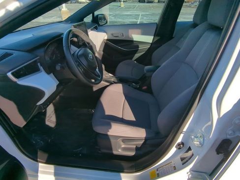 Certified 2024 Toyota Corolla SE w/ SE Premium Package image 8