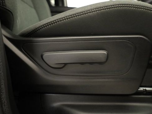 Used 2022 RAM 1500 Big Horn image 34