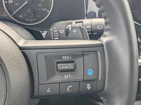 Used 2025 Nissan Pathfinder SV image 26