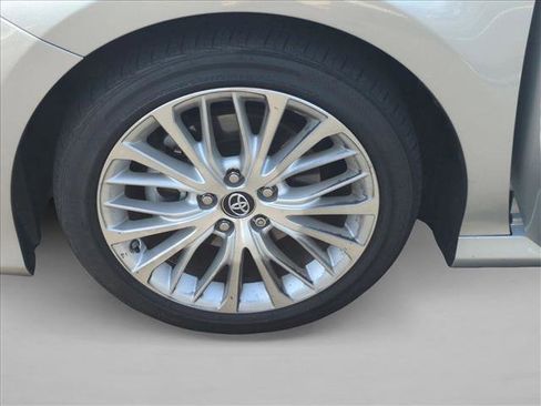 Used 2018 Toyota Camry XLE w/ Audio Package image 12