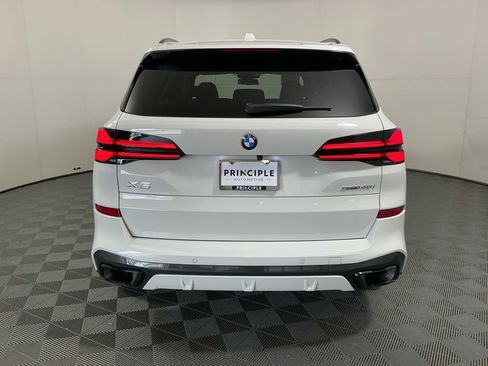 Certified 2024 BMW X5 sDrive40i w/ M Sport Package RWD image 6