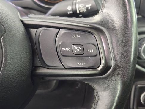 Used 2022 Jeep Gladiator Sport AWD/4WD image 31