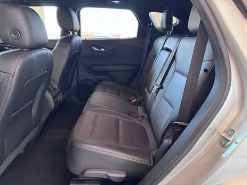 Used 2021 Chevrolet Blazer RS w/ Enhanced Convenience Package FWD image 12
