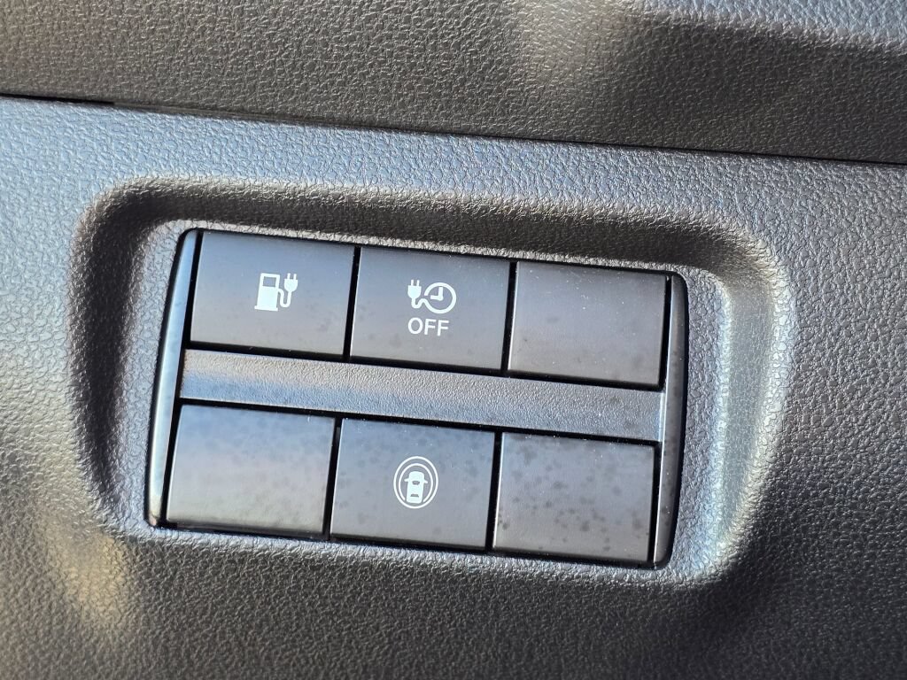 Used 2025 Nissan Leaf S FWD image 22