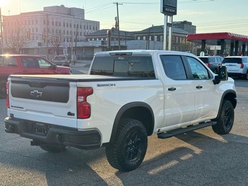 Certified 2024 Chevrolet Silverado 1500 ZR2 w/ ZR2 Bison Edition image 5