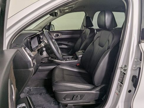 Used 2021 Kia Sorento EX image 12