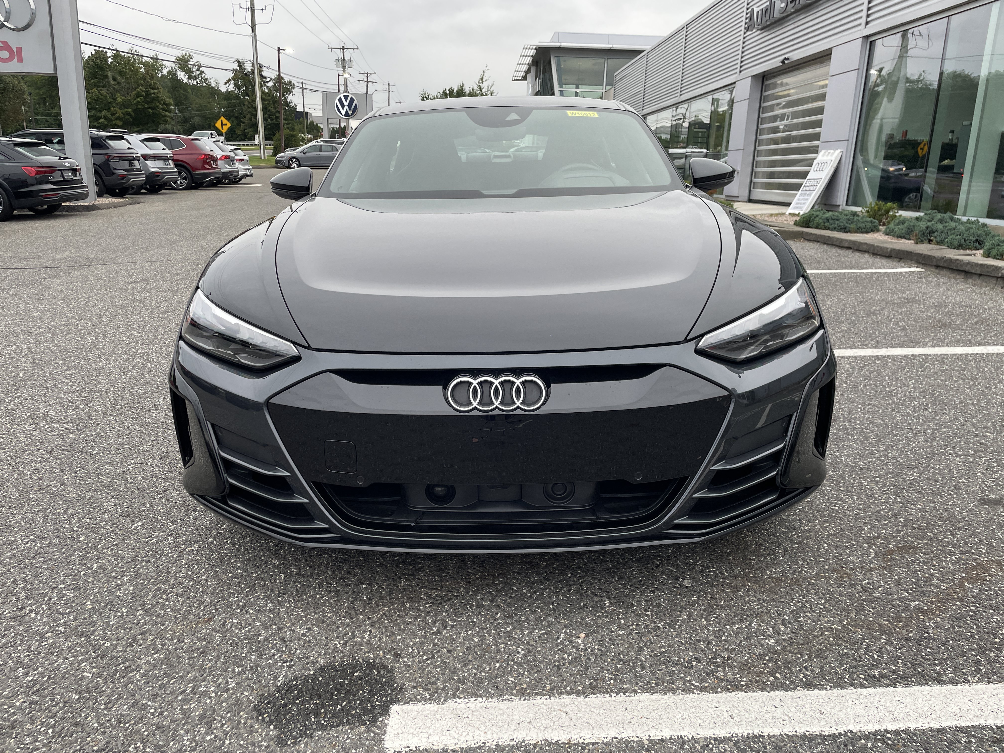 Certified 2024 Audi e-tron GT Premium Plus AWD/4WD image 2
