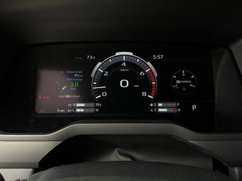 New 2026 Toyota Tundra Limited AWD/4WD image 40