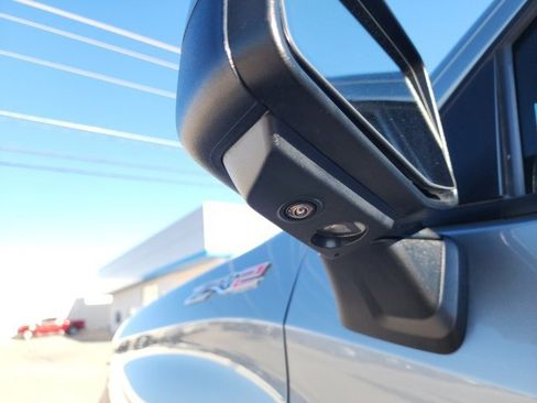 Used 2023 Chevrolet Silverado 1500 ZR2 w/ Technology Package image 14