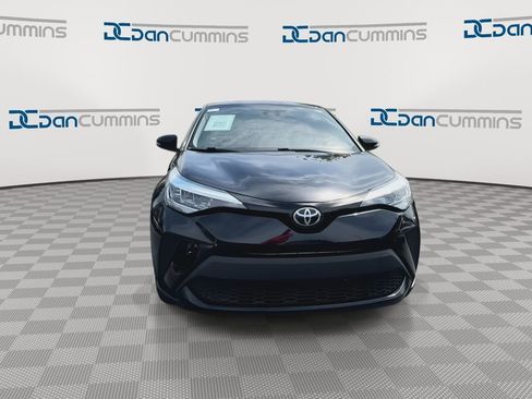 Used 2021 Toyota C-HR LE FWD image 3