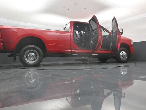 Used 2023 RAM 3500 Laramie AWD/4WD image 61