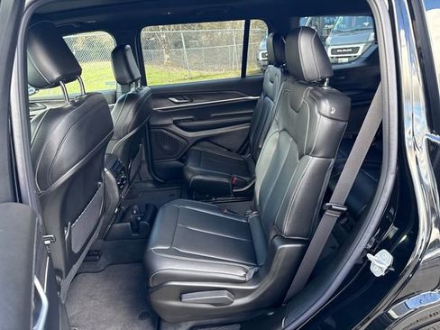 New 2025 Jeep Grand Cherokee L Limited w/ Black Appearance Package image 14