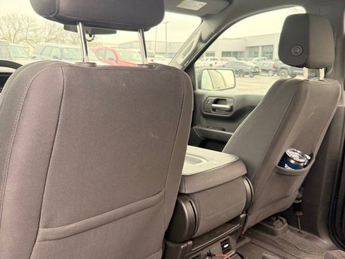 Used 2024 Chevrolet Silverado 1500 Custom w/ Turbomax Blackout Package image 9