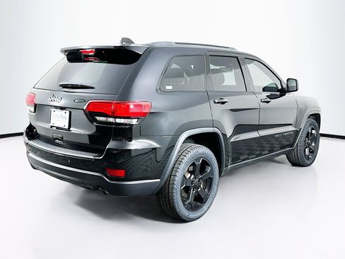 Used 2021 Jeep Grand Cherokee Freedom Edition RWD image 9
