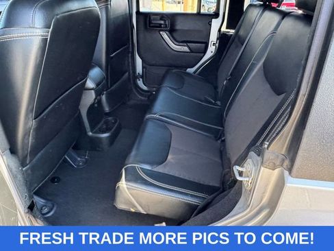 Used 2018 Jeep Wrangler Unlimited Sport AWD/4WD image 13