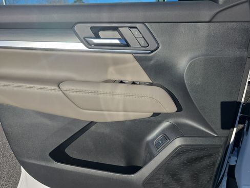 Used 2026 GMC Terrain Elevation w/ Elevation Premium Package image 24