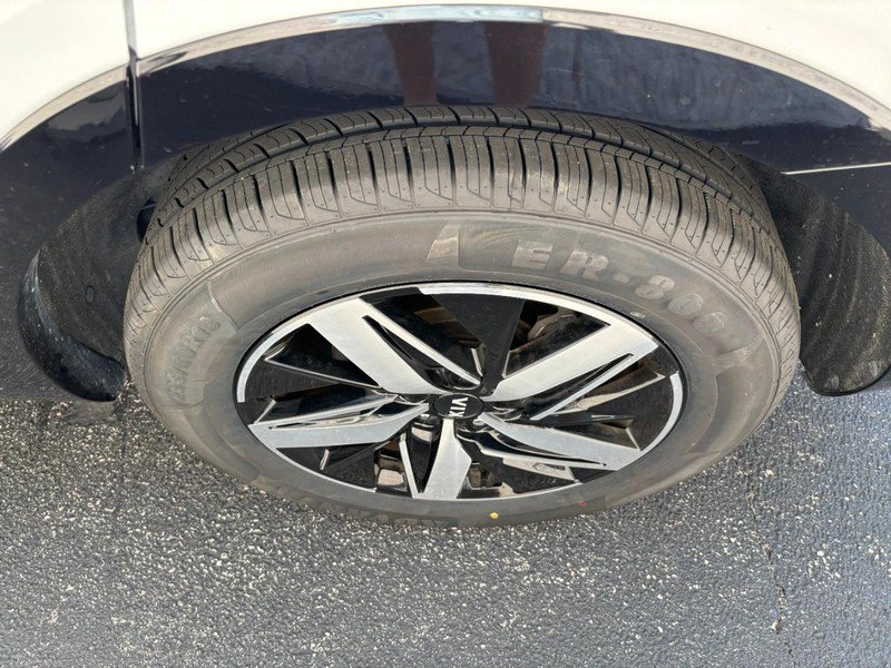 Used 2021 Kia Sorento S FWD image 7
