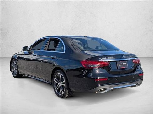 Certified 2022 Mercedes-Benz E 350 4MATIC Sedan image 8
