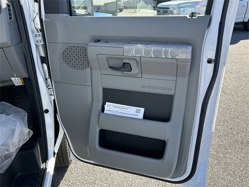 New 2024 Ford E-450 and Econoline 450 Super Duty w/ Power Windows & Locks Group image 42