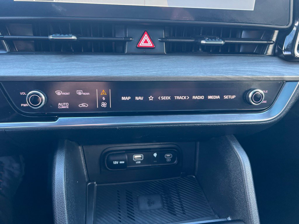 Certified 2025 Kia Sportage X-Line w/ Premium Package AWD/4WD image 49