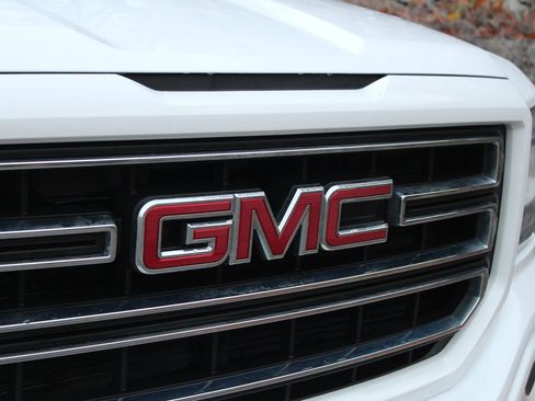 Used 2017 GMC Sierra 1500 SLE w/ SLE Value Package image 36