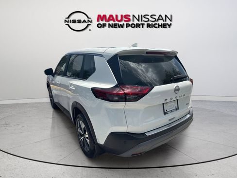 Certified 2023 Nissan Rogue SV FWD image 9