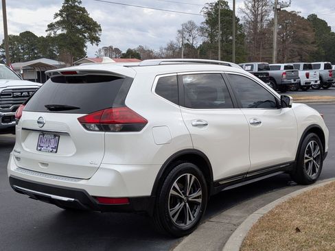 Used 2018 Nissan Rogue SL image 5
