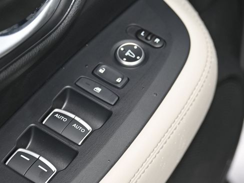 New 2026 Honda HR-V EX-L image 11