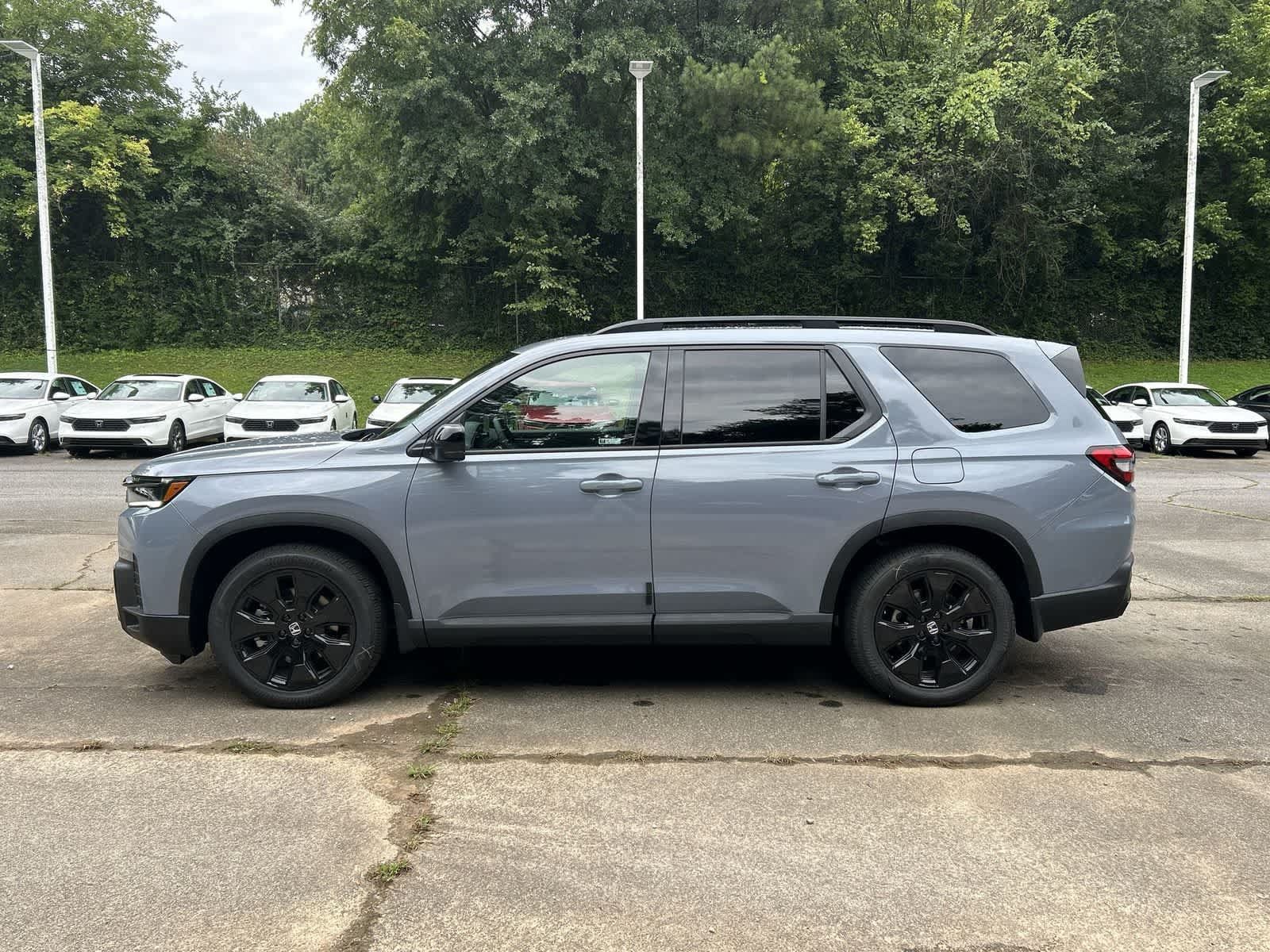 New 2026 Honda Pilot Black Edition image 2